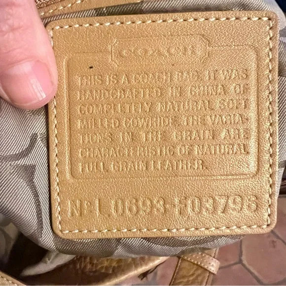 Coach 2006 Legacy Tan Thick Pebble Grain Leather Shoulder Hobo Bag Purse - Picture 5 of 17